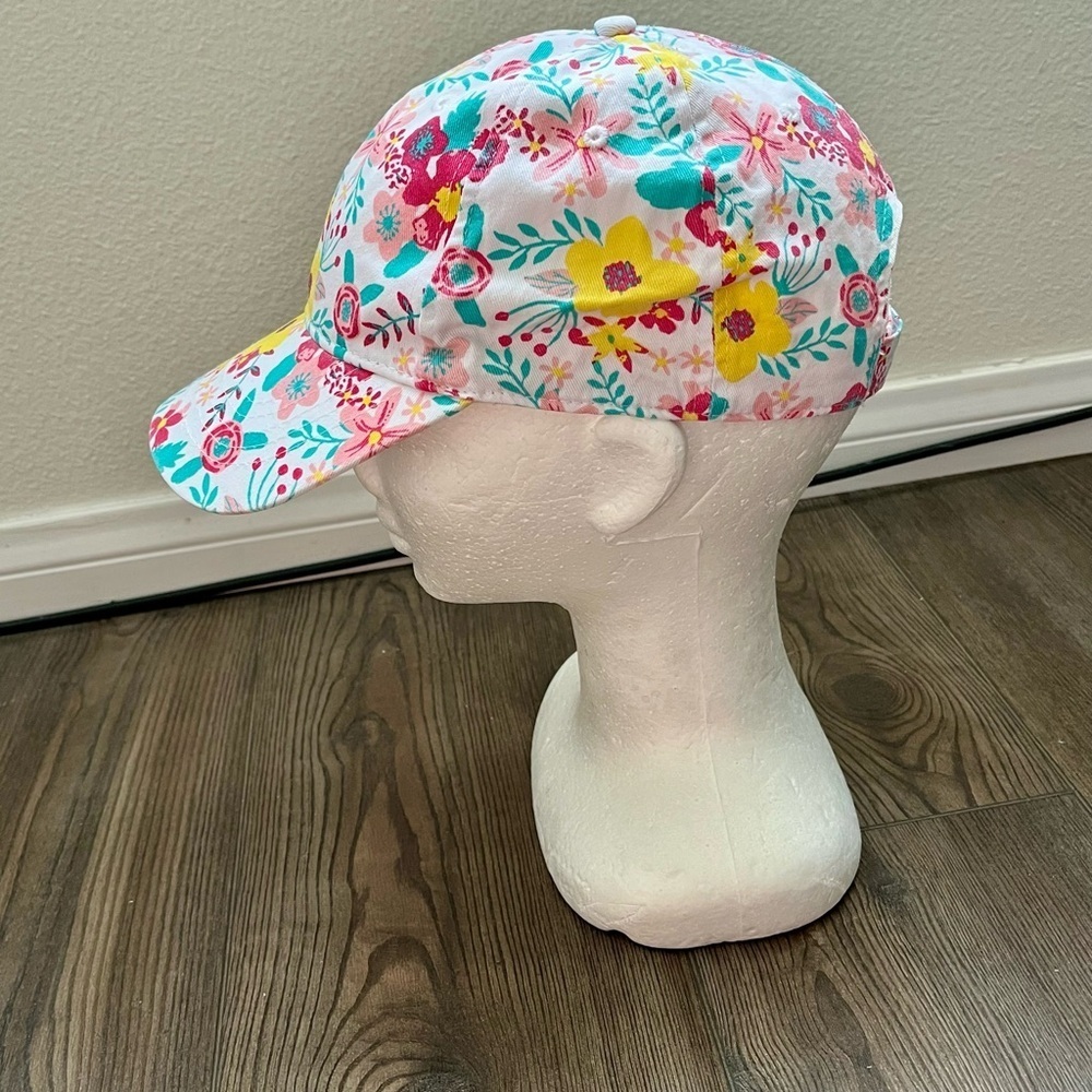 Floral Patterned Cap - Picture 2 of 8